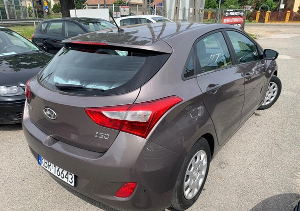 Hyundai I30 cena 35250 przebieg: 153400, rok produkcji 2013 z Głogów Małopolski małe 301